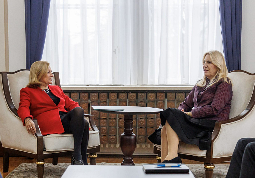 САРАЈЕВО, 11. МАРТА /СРНА/ - Српски члан Предсједништва БиХ Жељка Цвијановић и амбасадор Бразила у БиХ Марија Клара Дуклос Каризио.