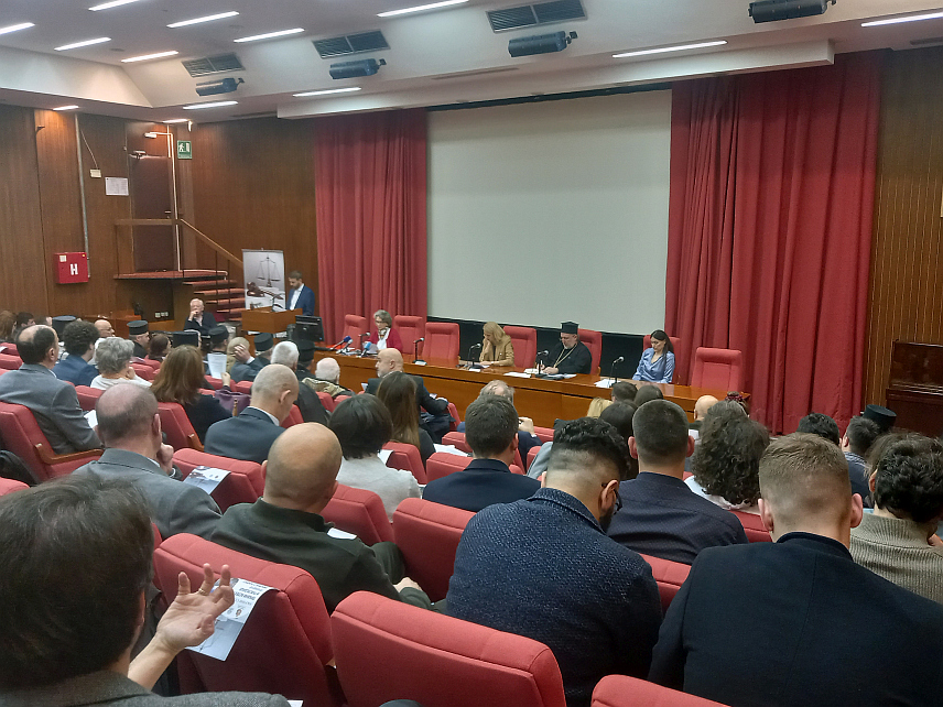 БЕОГРАД, 14. МАРТА /СРНА/ - Научни скуп "Правни аспекти и посљедице Закона о родној равноправности" одржан је у Београду.