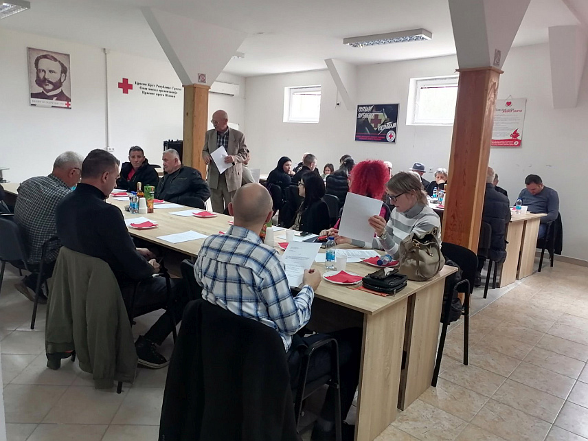 ШАМАЦ, 15. МАРTА /СРНА/ - Општинска организација Црвеног крста у Шамцу у потпуности је испунила план активности за претходну годину, а повећан је и број волонтера, поручено је са данашње Скупштине ове локалне организације.