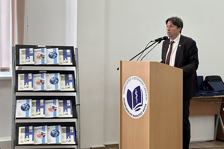 ФОЧА, 16. МАРТА /СРНА/ - Универзитетски професори Дарко Ђого и Дејан Бокоњић неки су од бројних Сарајлија који данас живе у Фочи.