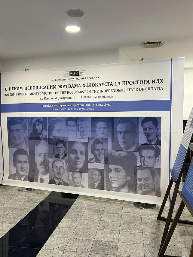 БАЊАЛУКА, 19. МАРTА /СРНА/ - У Јеврејском културном центру "Арие Ливне" у Бањалуци вечерас је отворена изложба "О неким непописаним жртвама Холокауста са простора Независне Државе Хрватске /НДХ/" аутора Милоша Дамјановића, сарадника Јавне установе Спомен-подручје Доња Градина.