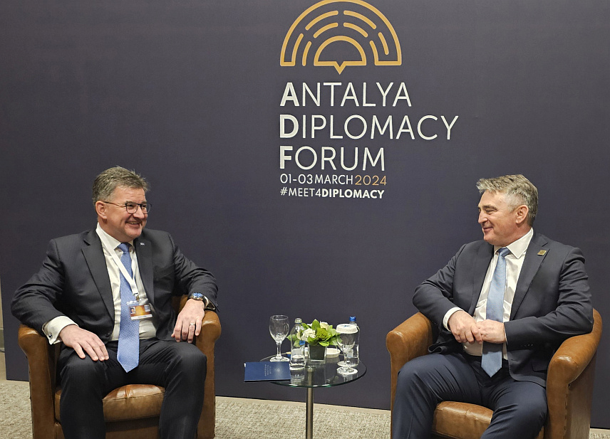 АНТАЛИЈА, 1. МАРТА /СРНА/ - Предсједавајући Предсједништва БиХ Жељко Комшић и специјални изасланик ЕУ за Балкан Мирослав Лајчак.