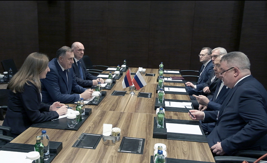 АНТАЛИЈА, 1. МАРТА /СРНА/ - Предсједник Републике Српске Милорад Додик разговарао је данас у Анталији са министром спољних послова Руске Федерације Сергејом Лавровом.
