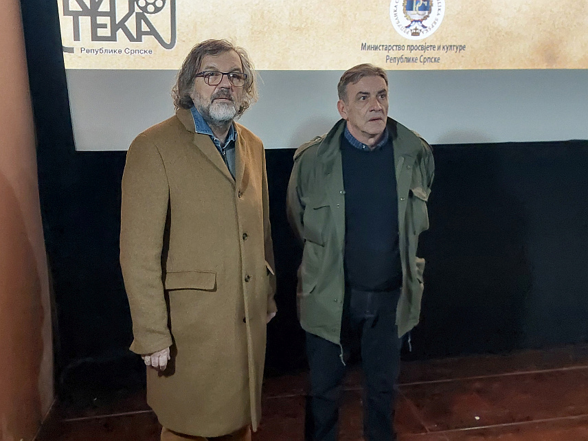 ВИШЕГРАД, 1. МАРТА /СРНА/ - Српски режисер Емир Кустурица истакао је да вечерас у Андрићграду почиње нови живот старих филмова у оквиру програма Кинотеке Републике Српске и да је то најљепше што је могло да се деси у овом мултиплексу поред свих осталих посебности.