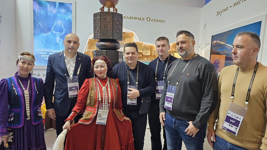 БАЊАЛУКА, 20. МАРТА /СРНА/ - Предсједник Народне скупштине Републике Српске Ненад Стевандић са делегацијом Народне скупштине током посјете изложби "Русија" у Москви.