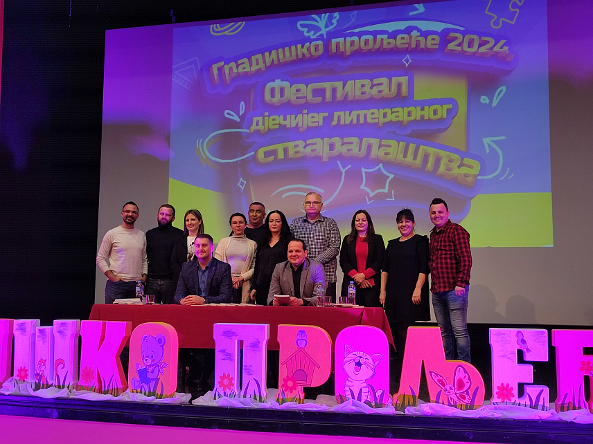ГРАДИШКА, 21. МАРТА /СРНА/ - Фестивал дјечијег литерарног стваралаштва "Градишко прољеће", односно литерарни конкурс за основце и средњошколце отворен је данас и трајаће до 1. јуна.