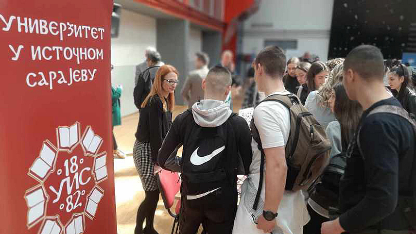 ФОЧА, 22. МАРТА /СРНА/ - Универзитет у Источном Сарајеву данас је у Фочи представио студијске програме својих 15 факултета и двије академије средњошколцима из регија источна и Стара Херцеговина.