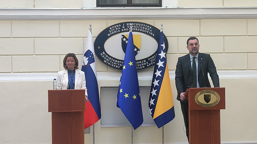 САРАЈЕВО, 25. МАРТА /СРНА/ - Министар спољних и европских послова Словеније Тања Фајон на конференцији за новинаре у Сарајеву након састанка са министром иностраних послова у Савјету министара Елмедином Конаковићем.