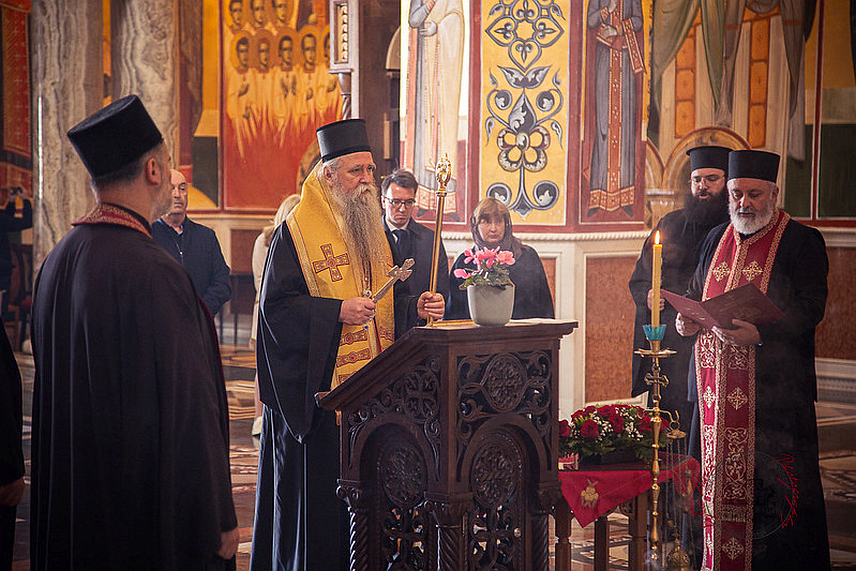 ПОДГОРИЦА, 25. МАРТА /СРНА/ - Његово високопреосвештенство митрополит црногорско-приморски Јоаникије данас је у Саборном храму Христовог Васкрсења у Подгорици служио помен за невино страдале у терористичком нападу у Москви.