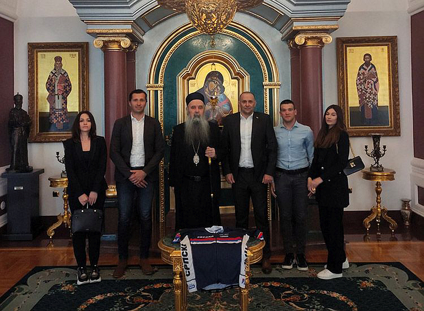 БИЈЕЉИНА, 27. МАРТА /СРНА/ - Његово преосвештенство епископ зворничко-тузлански Фотије угостио је данас делегацију Бициклистичког савеза Републике Српске и БиХ /БСРС/, који су га упознали о организацији предстојећег 18. издања "Бициклистичке трке Београд-Бањалука".