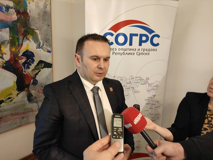 БАЊАЛУКА, 29. МАРТА /СРНА/ - Сједница Савеза општина и градова Републике Српске.