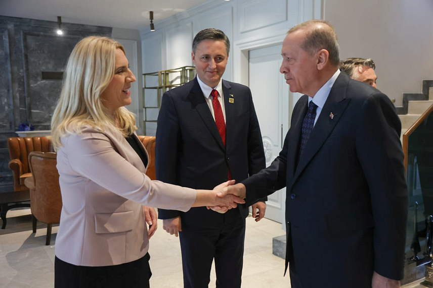 АНТАЛИЈА, 2. МАРТА /СРНА/ - Српски члан Предсједништва БиХ Жељка Цвијановић са турским предсједником Реџепом Тајипом Ердоганом.