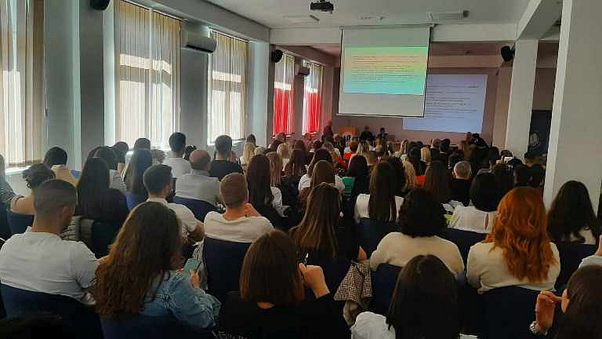 ФОЧА, 30.МАРТА /СРНА/ - Други међународни симпозијум неуролога “Новине у дјечијој неурологији” на Медицинском факултету у Фочи.