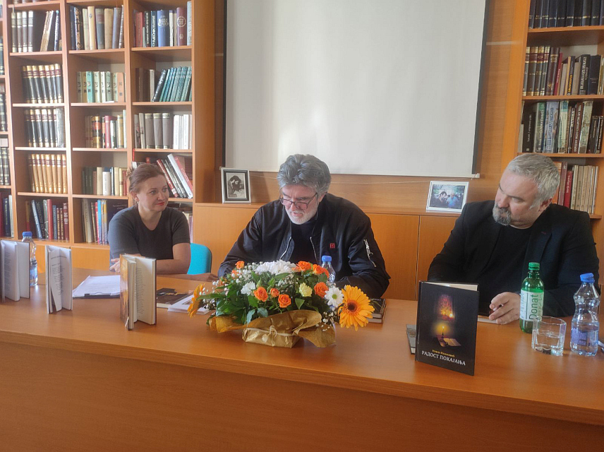 ХАН ПИЈЕСАК, 30. МАРTА /СРНА/ - У првом дијелу "Чучкових књижевнх сусрета" у Народној библиотеци на Хан Пијеску  представио се књижевник из Црне Горе Невен Милаковић.