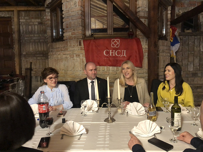 БРОД, 3. МАРТА /СРНА/ - Потпредсједник СНСД-а Жељка Цвијановић у Броду на прослави 8. марта, Дана жена, у организацији Општинског одбора СНСД-а.