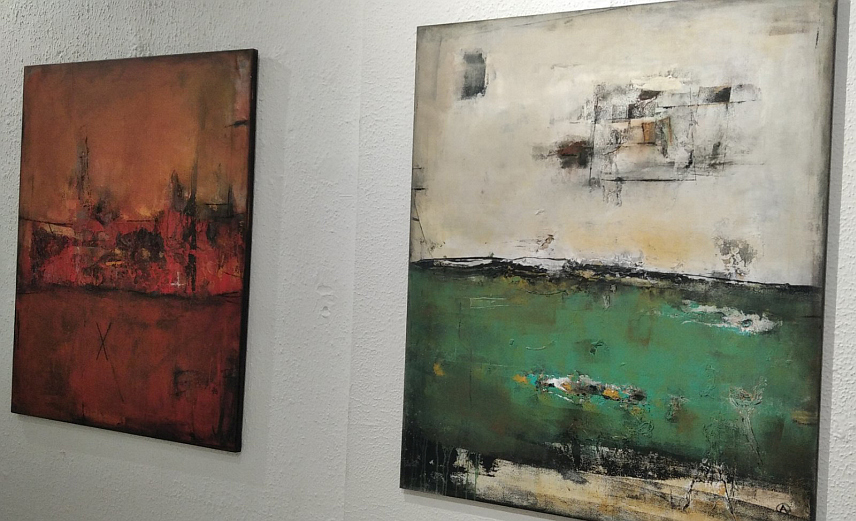 САРАЈЕВО, 6. МАРТА /СРНА/ - Изложба умјетничких радова насталих на Међународној ликовној колонији "Арт симпозијум Јахорина" отворена је вечерас у Сарајево, а изложена су дјела око 20 умјетника из пет земаља.