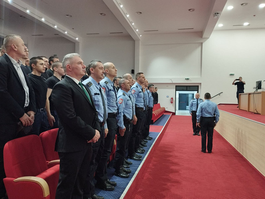 БАЊАЛУКА, 7. МАРТА /СРНА/ -Округли сто поводом обиљежавања Међународног дана сјећања на страдале полицијске службенике одржан у просторијама Управе за полицијско образовање.