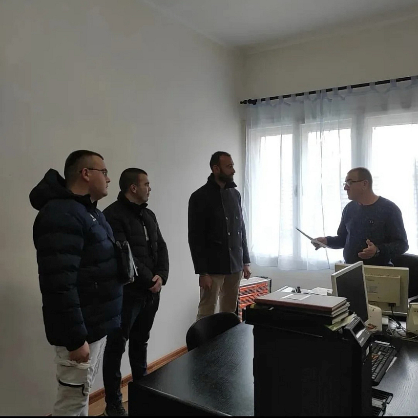 КОЗАРСКА ДУБИЦА, 7. МАРТА /СРНА/ - Млади социјалдемократи у Козарској Дубици санирали су двије просторије које користе чланови организације слијепих и слабовидих Козарска Дубица-Костајница да би имали условнији простор за рад и своје активности.