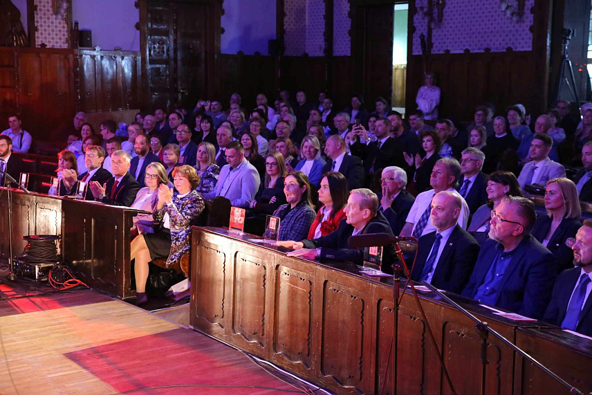 БЕОГРАД, 12. АПРИЛА /СРНА/ - Свечана академија поводом 15 година од оснивања Завода за културу војвођанских Хрвата