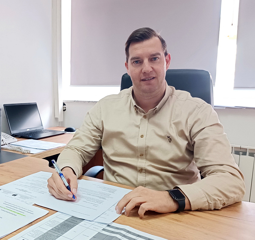 ПРИЈЕДОР, 18. АПРИЛА /СРНА/ - Начелник Одјељења за културу, међународну сарадњу, спорт и невладине организације Александар Миљешић.