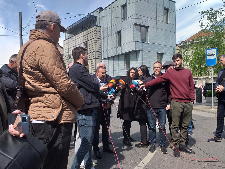 САРАЈЕВО, 20. АПРИЛА /СРНА/ - Градоначелник Источног Сарајева Љубиша Ћосић, изјава новинарима.