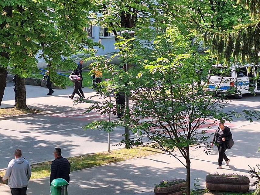 ПРИЈЕДОР, 23. АПРИЛА /СРНА/ - У Приједору је у току велика акција са циљем сузбијања трговине наркотицима.