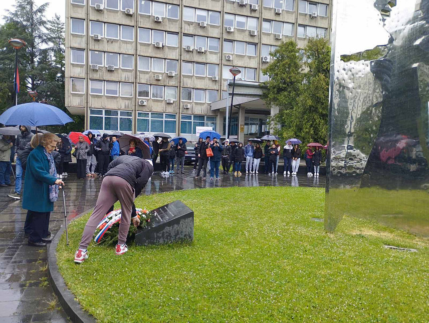 БАЊАЛУКА, 24. АПРИЛА /СРНА/ - Mанифестацијa "Култура сјећања мора да се његује", одржанa je у Бањалуци поводом обиљежавања Дана пробоја јасеновачких логораша, 22. априла.