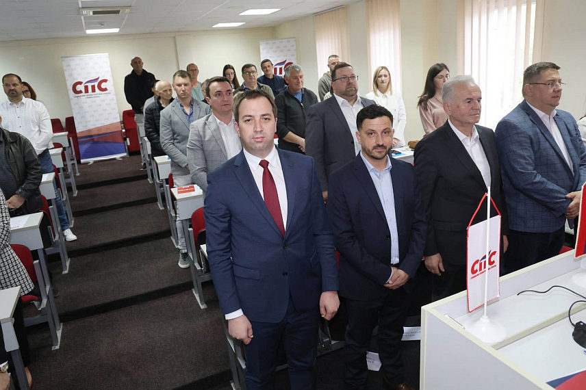 СРБАЦ, 26. АПРИЛА /СРНА/ - Лидер СПС-а Горан Селак на Изборној скупштини СПС-а у Српцу.