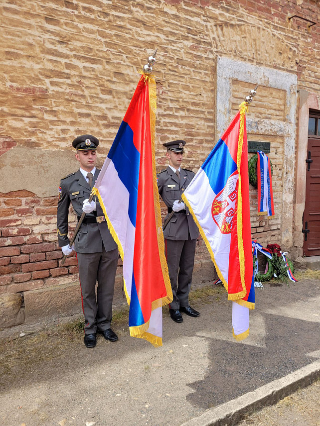 БЕОГРАД, 28. АПРИЛА /СРНА/ - У Терезину у Чешкој данас је служен парастос и одата почаст Гаврилу Принципу који је преминуо на данашњи дан прије 106 година у затвору у Терезинској тврђави.