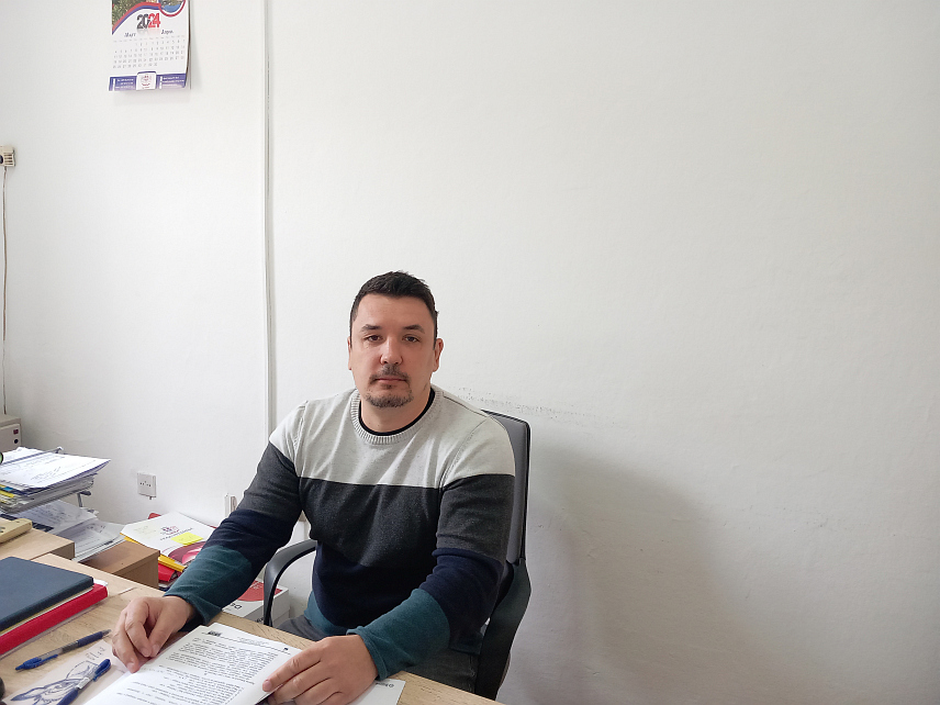 ТРЕБИЊЕ, 28. АПРИЛА /СРНА/ - Шеф одсјека за спорт у градском Одјељењу за омладину и спорт Митар Мрдић.