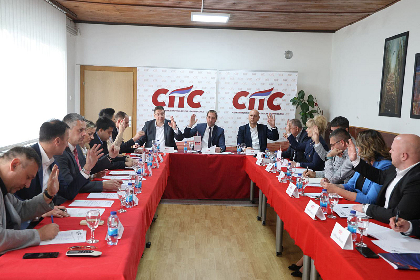 МОДРИЧА, 5. АПРИЛА /СРНА/ - Сједница Предсједништва СПС-а одржана је данас у Модричи.