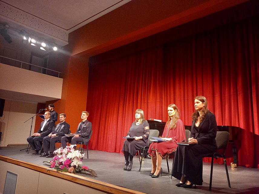 ТРЕБИЊЕ, 10. МАЈА /СРНА/ - У Културном центру Требиње вечерас је, у оквиру манифестације "Дани Светог Василија", изведена опера "Деспот Стефан" која говори о лику и дјелу славног српског владара деспота Стефана Лазаревића.