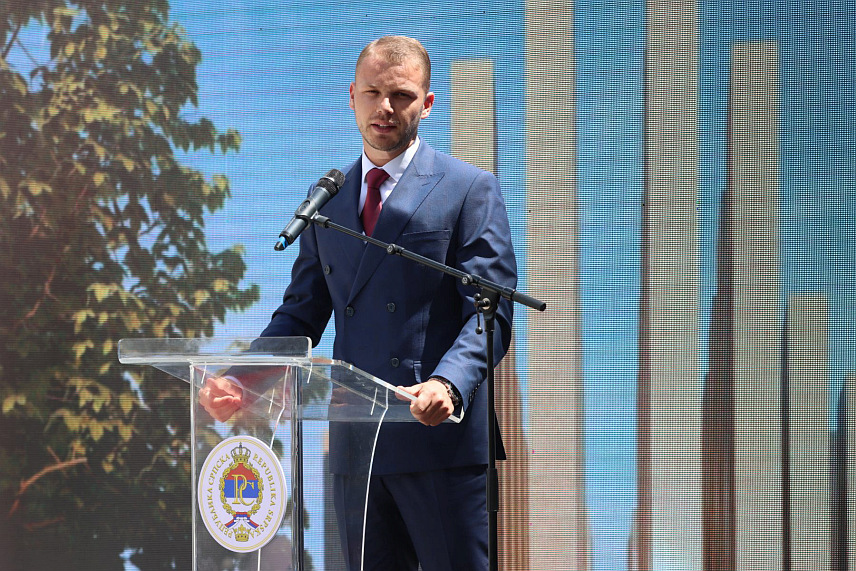 БАЊАЛУКА, 11. МАЈА /СРНА/ - Градоначелник Бањалуке Драшко Станивуковић поручио је да ће централно спомен-обиљежје погинулим борцима у протеклом Одбрамбено-отаџбинском рату бити ново српско светилиште, симбол српског страдања./Фото - Борислав Здриња/