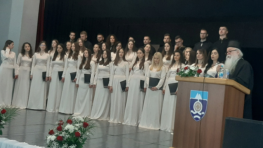 ФОЧА, 12. МАЈА /СРНА/ - Његово високопреосвештенство митрополит дабробосански Хризостом на обиљежавању крсне славе Богословског факултета у Фочи, који носи име овог светитеља.