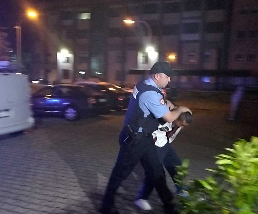 БАЊАЛУКА, 14. МАЈА /СРНА/ - У Окружно јавно тужилаштво Бањалука вечерас су спроведена лица чији су иницијали Д.Ј. из Челинца, те В.С. и Д.К. из Лакташа, осумњичена за кривично дјело тешко убиство.