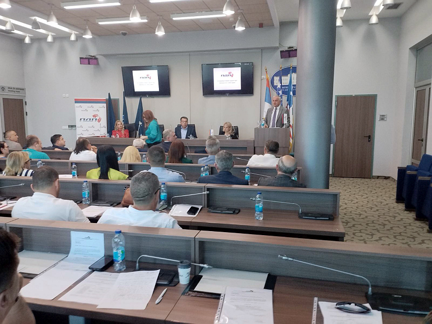 БАЊАЛУКА, 18. МАЈА /СРНА/ - Сједница Главног одбора ПДП-а одржана је данас у Бијељини.