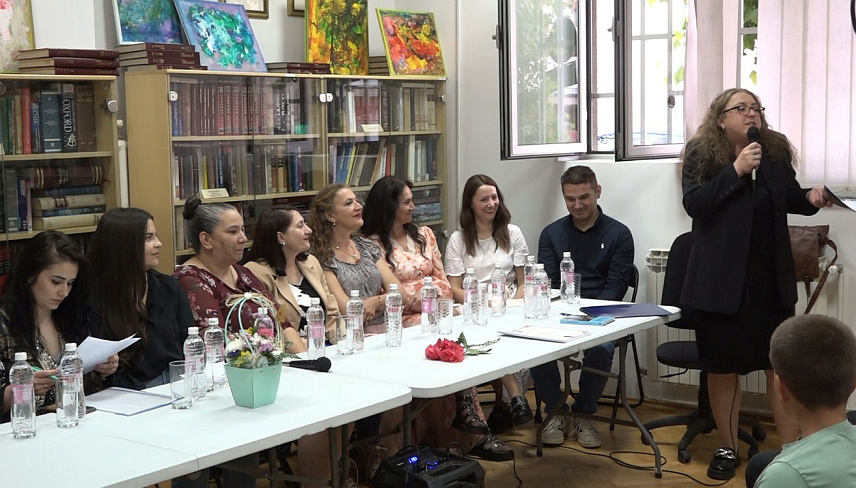 ПРИЈЕДОР, 22.МАЈА /СРНА/- У оквиру обиљежавања Дана Народне библиотеке "Ћирило и Методије", у Приједору су вечерас одржани јубиларни 20. Мајски сусрети.