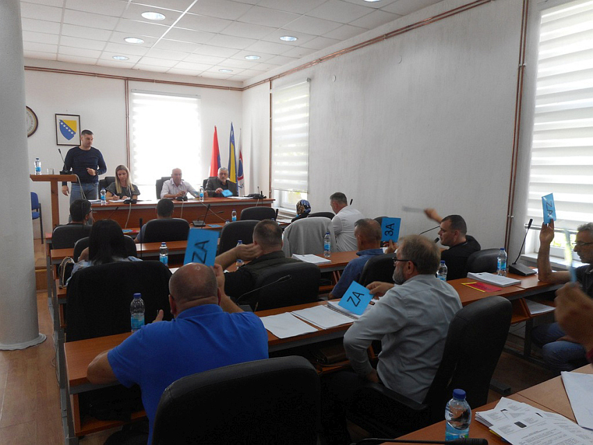 СРЕБРЕНИЦА, 24. МАЈА /СРНА/ - Сједница Скупштине општине Сребреница.