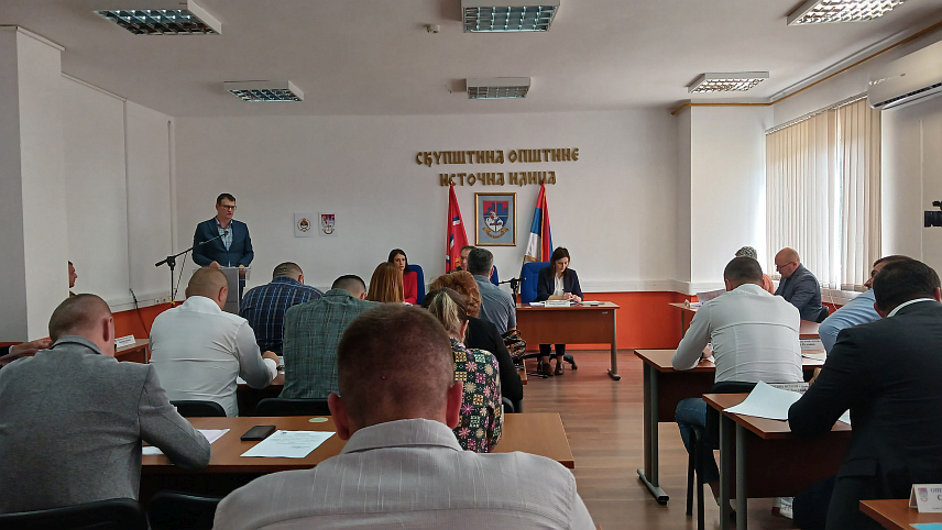 ИСТОЧНА ИЛИЏА, 29. МАЈА /СРНА/ - Одборници Скупштине општине Источна Илиџа на посебној сједници.
