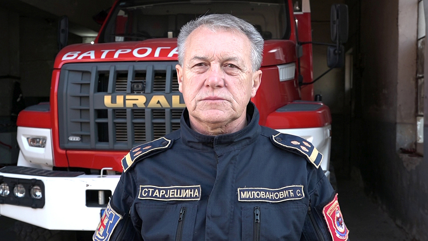 ШАМАЦ, 2. МАЈА /СРНА/ - Старјешина Tериторијалне ватрогасне јединице Шамац Слободан Миловановић.