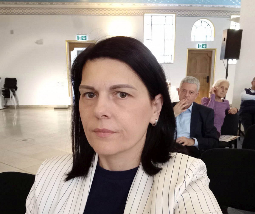 БУДИМПЕШTА, 30. МАЈА /СРНА/ - У музеју Холокауста у Будимпешти данас је почела међународна конференција о Холокаусту, у чијем раду учествује и директор Спомен-подручја Доња Градина и музејски савјетник Tања Tулековић.