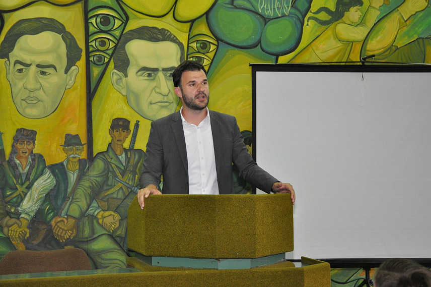 ПРИЈЕДОР, 30. МАЈА / СРНА/ - Слободан Јавор кандидат је СНСД-а за градоначелника Приједора на предстојећим локалним изборима, једногласна је одлука чланова Градског одбора странке, као и свих 60 предсједника мјесних одбора.