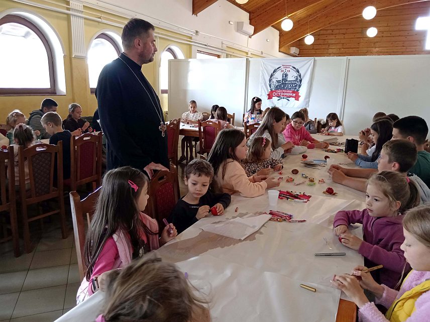 СОКОЛАЦ, 5. МАЈА /СРНА/ - На туцијади на Сокоцу Лазар Јокић имао је најљепше нашарано васкршње јаје, а Никола Мумовић најтврђе, рекао је Срни предсједник Удружења грађана "Свети Василије Острошки" Милан Маричић.