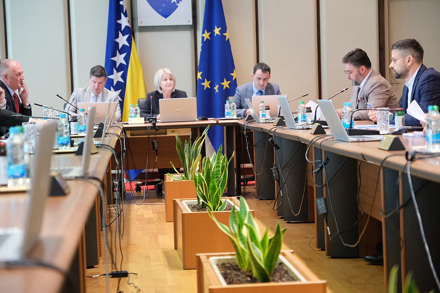 САРАЈЕВО, 7. МАЈА /СРНА/ - Сједница Савјета министара.