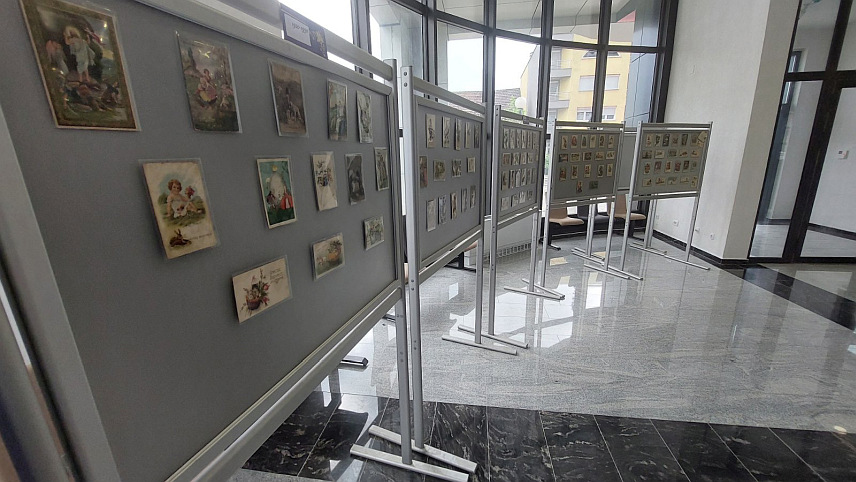 БРАТУНАЦ, 7. МАЈА /СРНА/ - Отварањем изложбе старих васкршњих фотографија под називом "Откуцаји прошлости" вечерас је настављен програм 21. духовне и културно-спортске манифестације "Ђурђевдански дани" у Братунцу поводом прославе Дана општине и крсне славе - Ђурђевдана.