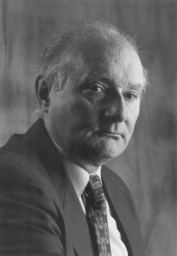 БЕОГРАД, 9. МАЈА /СРНА/ - Један од најистакнутији српских биолога и генетичара, академик Драгослав Маринковић преминуо је у Београду у 90. години.