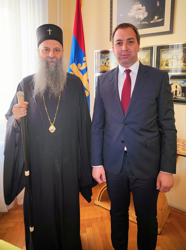 БЕОГРАД, 10. ЈУНА /СРНА/ - Његова светост патријарх српски Порфирије примио је данас у Патријаршијском двору у Београду предсједника Социјалистичке партије Српске /СПС/ Горана Селака.