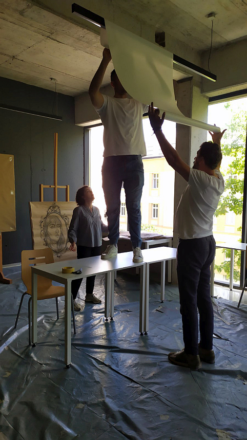 БАЊАЛУКА, 10. ЈУНА /СРНА/ - На годишњој изложби студентских радова Академије умјетности Универзитета у Бањалуци биће представљено више од 1.000 радова 130 студената из области цртежа, сликарства, графике, интермедијалне умјетности, графичког дизајна, методике ликовне културе и фотографије.