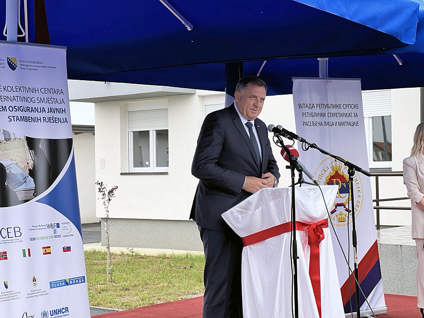 БИЈЕЉИНА, 12. ЈУНА /СРНА/ - Предсједник Републике Српске Милорад Додик поручио је данас у Бијељини да је у овом граду Република Српска до сада изградила пет зграда и 59 станова намијењеним избјеглим и расељеним лицима.