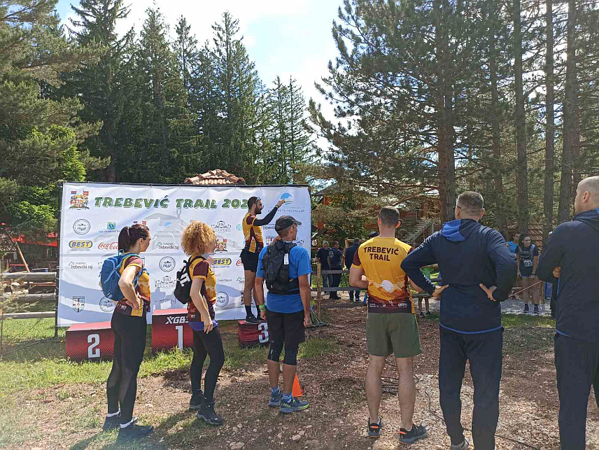 ТРЕБЕВИЋ, 1. ЈУНА /СРНА/ - У заштићеном подручју Парка природе "Требевић" Источно Сарајево одржана прва трејл трка, чији је циљ, осим спортског такмичења и дружења, промоција природног добра и здрав живот.